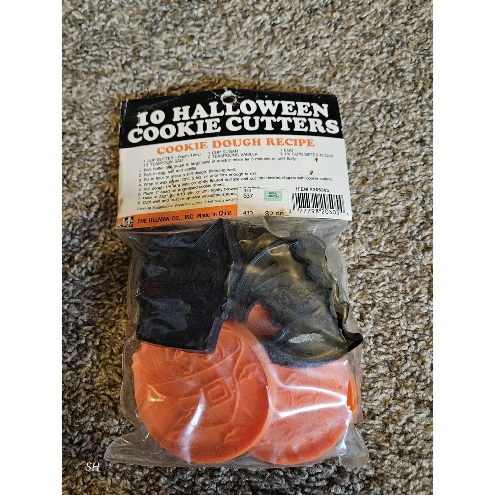 Vintage Halloween Cookie Cutters‎ Set of 10 Ullman Co Sealed Witch Ghost Pumpkin